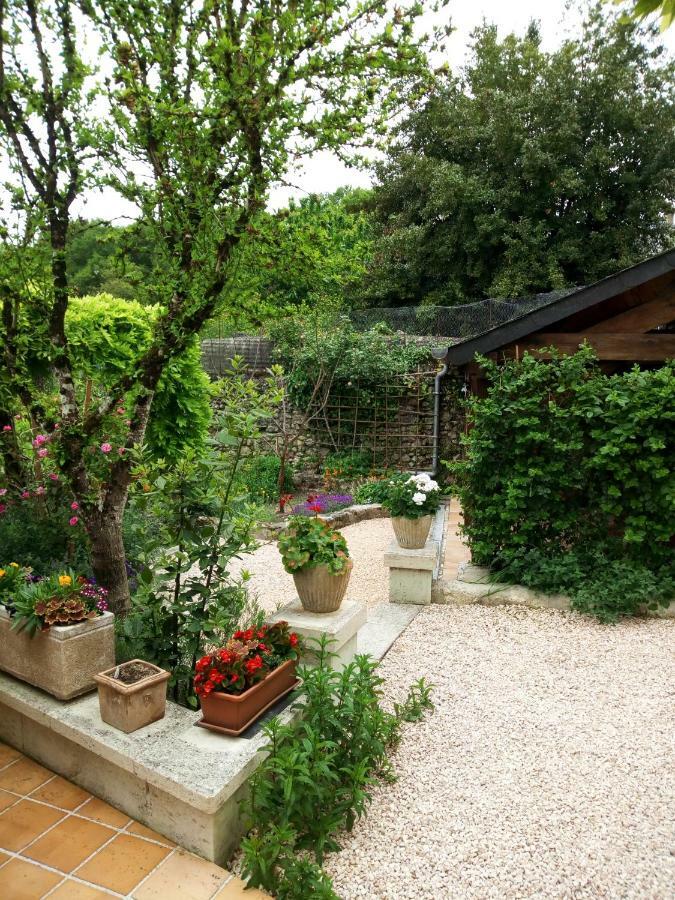 Le Petit Jardin Yoyo Ξενοδοχείο Monts Εξωτερικό φωτογραφία